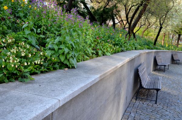 Concrete Retaining Wall Service in Issaquah