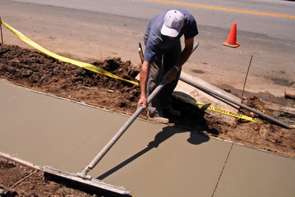 Sidewalk Cementing in Issaquah