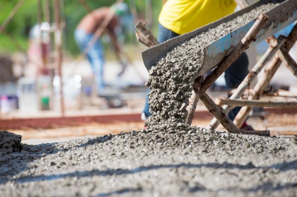 Backyard Concrete Pouring in Issaquah