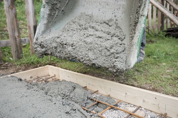 Yard Concrete Pouring in Issaquah